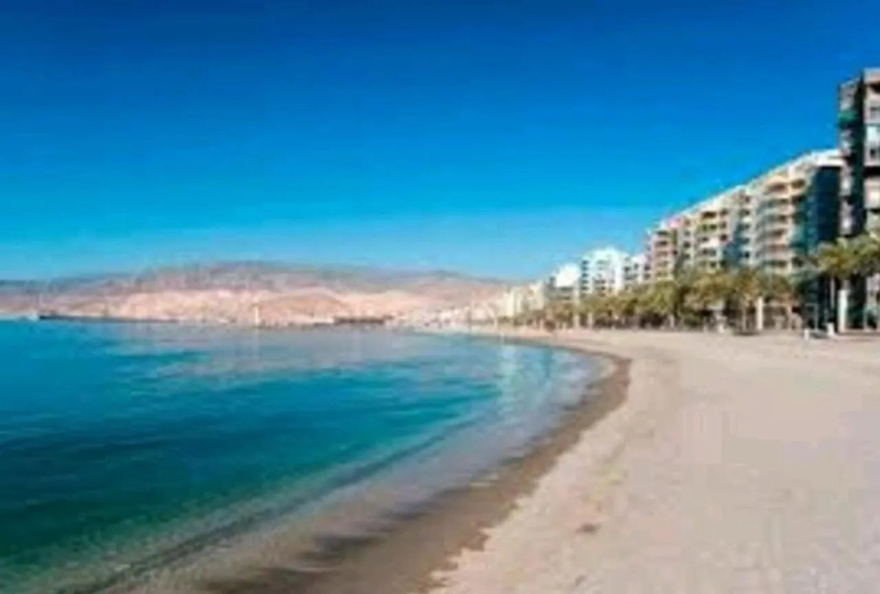 Apartamento Zapillo Almeria 100 Metros De La Playa Spain
